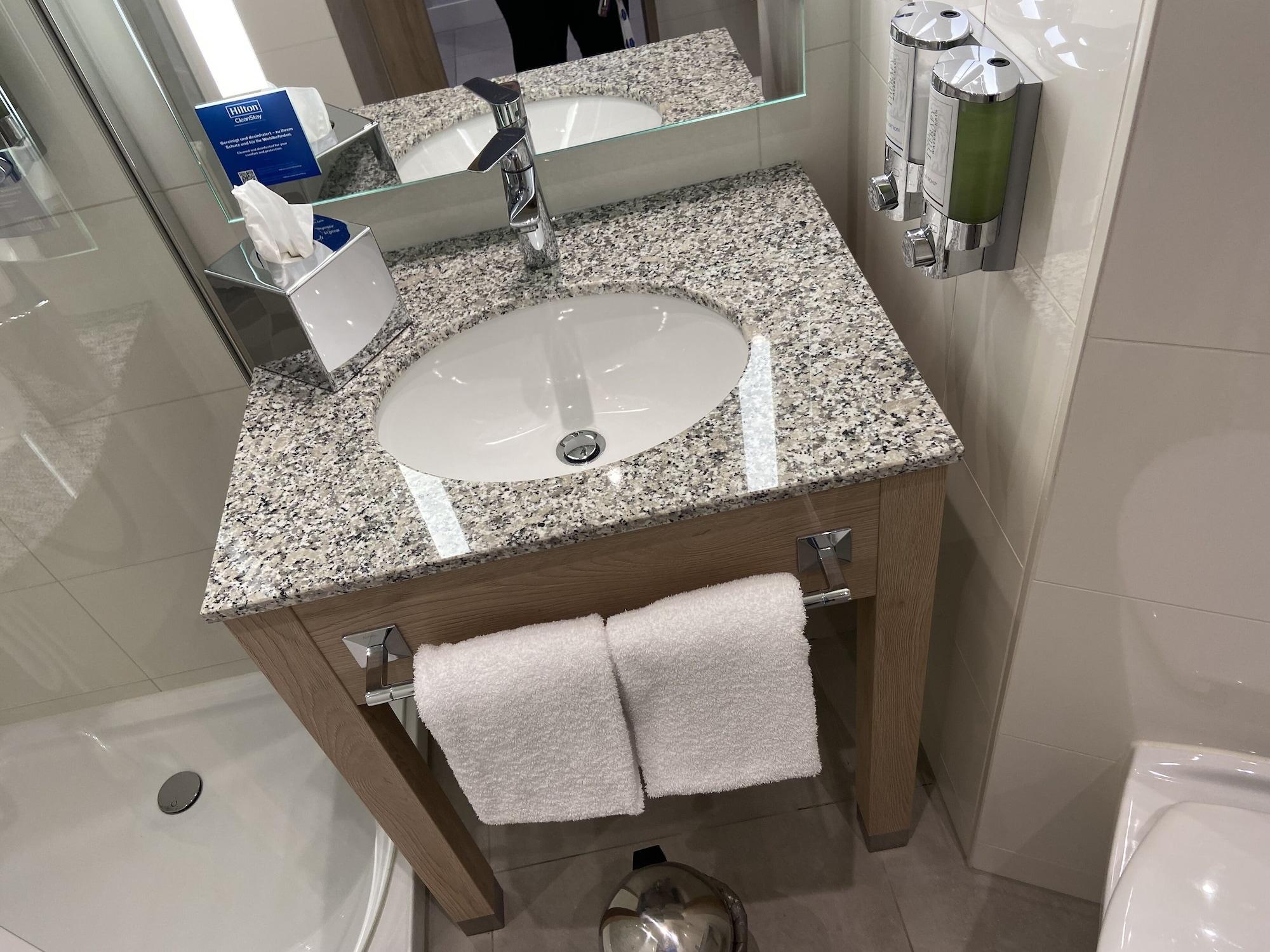 Hampton By Hilton Aachen Tivoli Hotel Ngoại thất bức ảnh