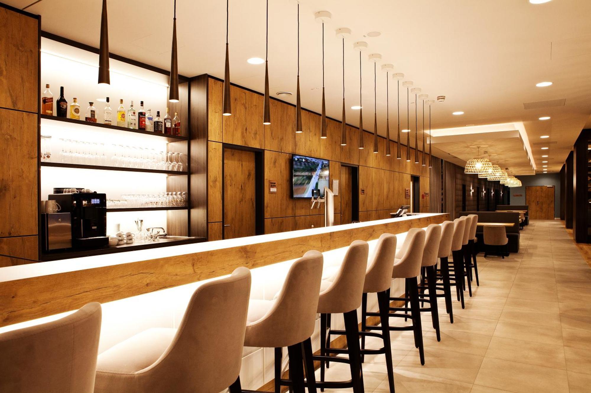 Hampton By Hilton Aachen Tivoli Hotel Ngoại thất bức ảnh