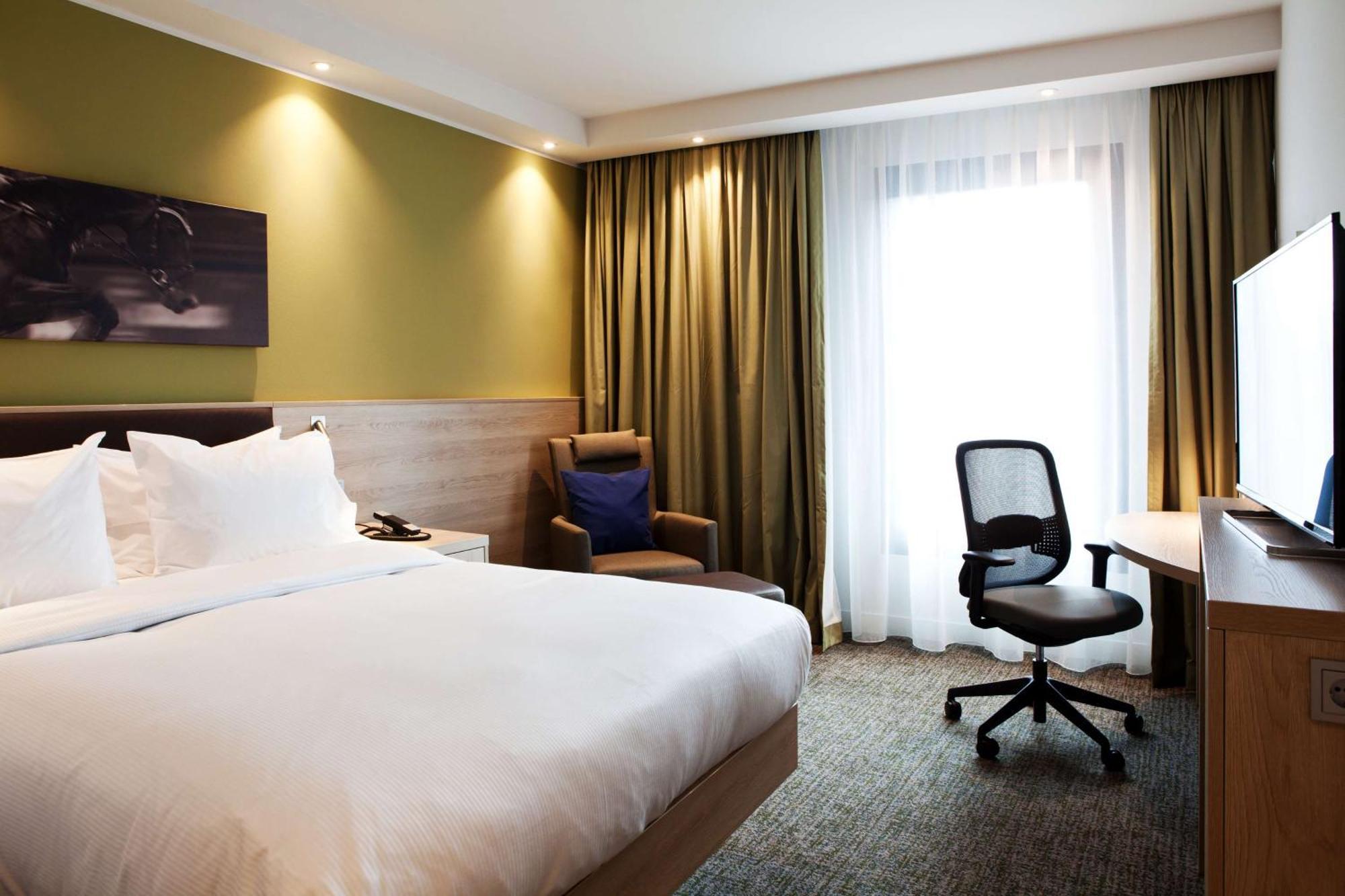 Hampton By Hilton Aachen Tivoli Hotel Ngoại thất bức ảnh